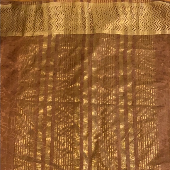 New Cotton and Silk mix Indian Saree with Gold - Picture 3 of 4